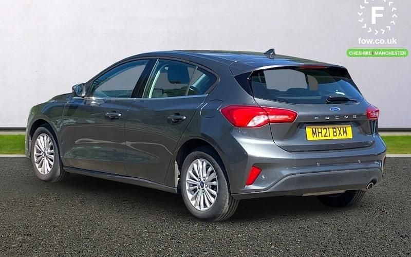 Used Ford Focus Titanium 120 HP (88 kW) 2021 Grey Hatchback