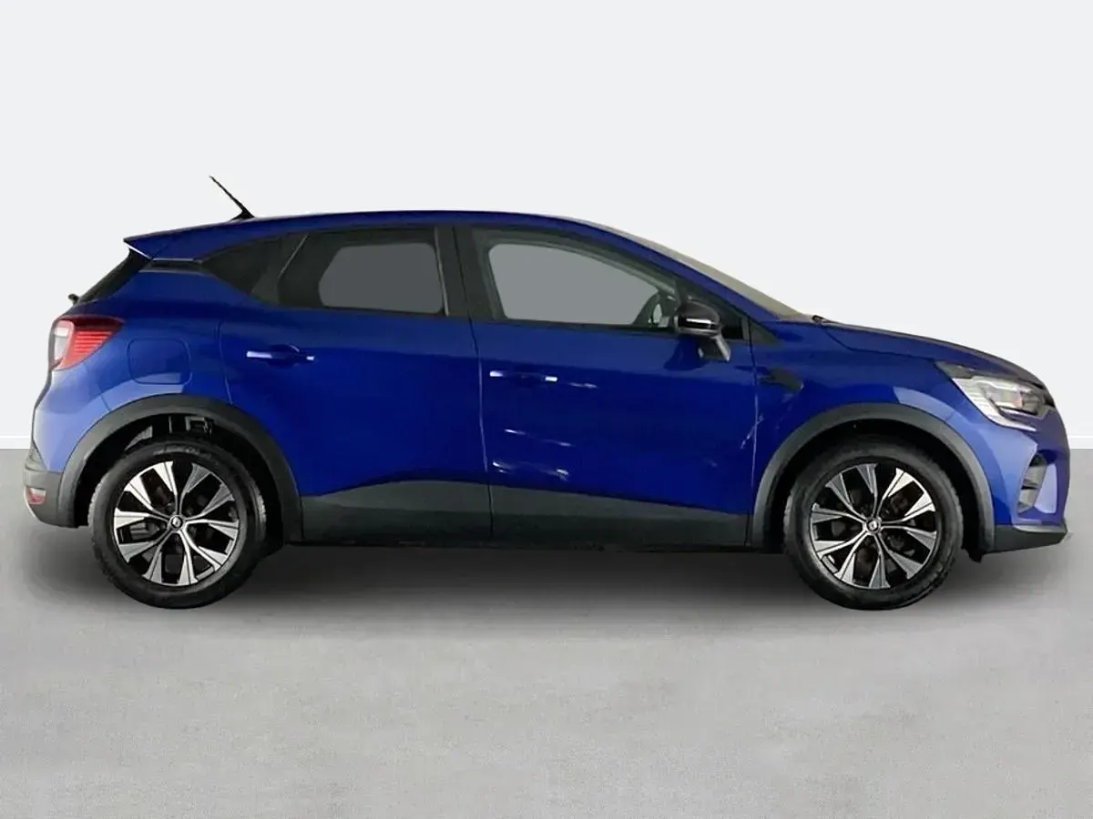 Używany Renault Captur Evolution 143 KM (105 kW) 2023 Niebieski SUV