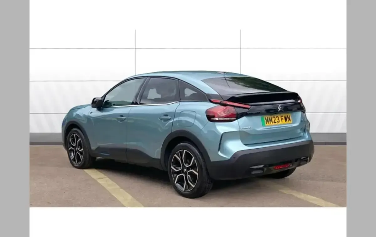 Used Citroën e-C4 Shine 100 kW (136 HP) 2023 Blue Hatchback