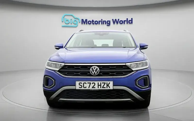 Usado VW T-Roc S 110 HP (80 kW) 2023 Azul SUV