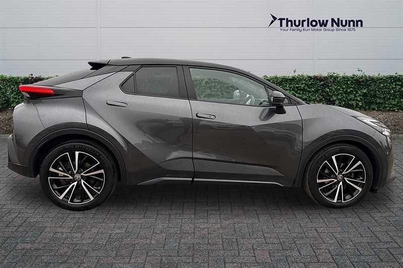 Used Toyota C-HR 140 HP (102 kW) 2024 Grey SUV