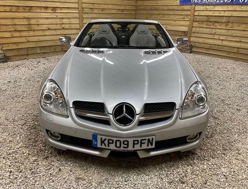 Used Mercedes SLK280 231 HP (169 kW) 2009 Silver Cabriolet