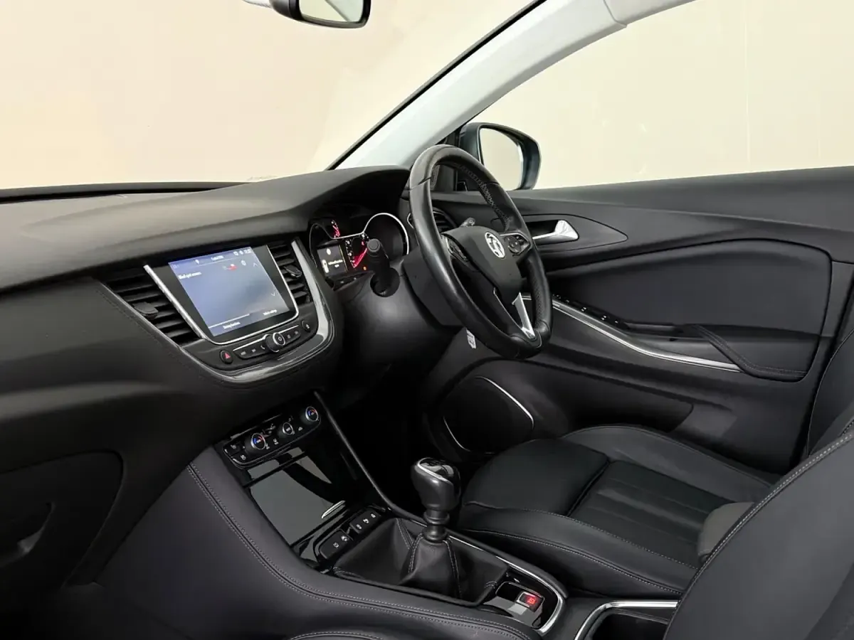 Used Vauxhall Grandland X Elite 130 HP (95 kW) 2019 Grey SUV