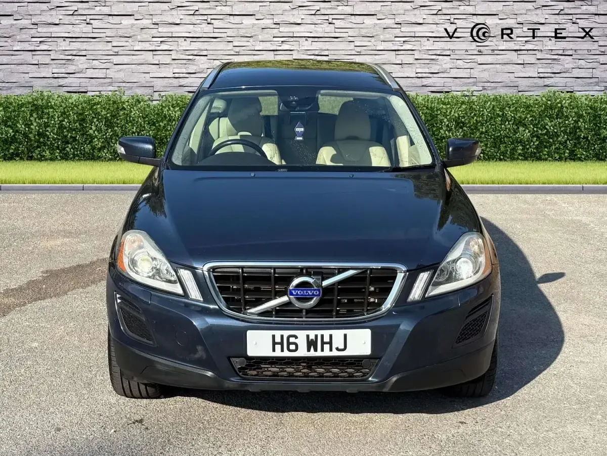 Used Volvo XC60 SE Lux 163 HP (119 kW) 2012 Blue SUV