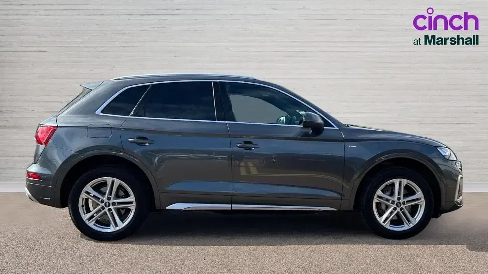 Used Audi Q5 S-Line 299 HP (219 kW) 2022 Grey SUV
