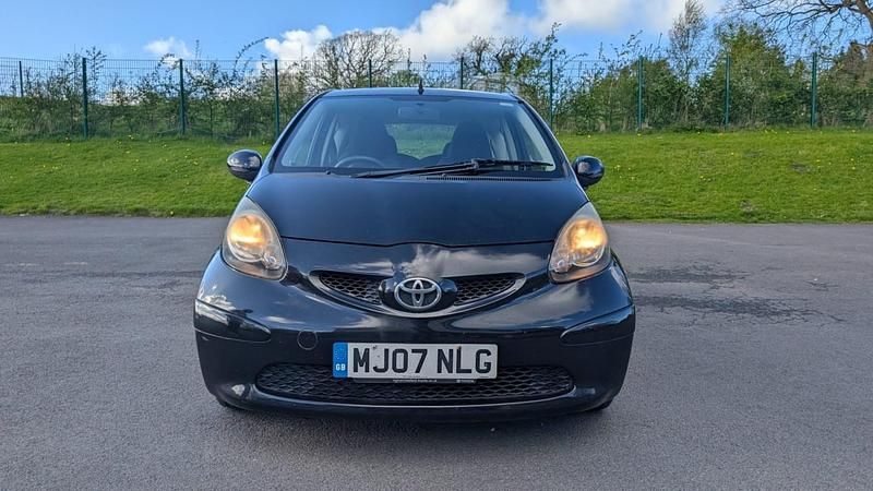 Begagnad Toyota Aygo 2007 Svart Halvkombi