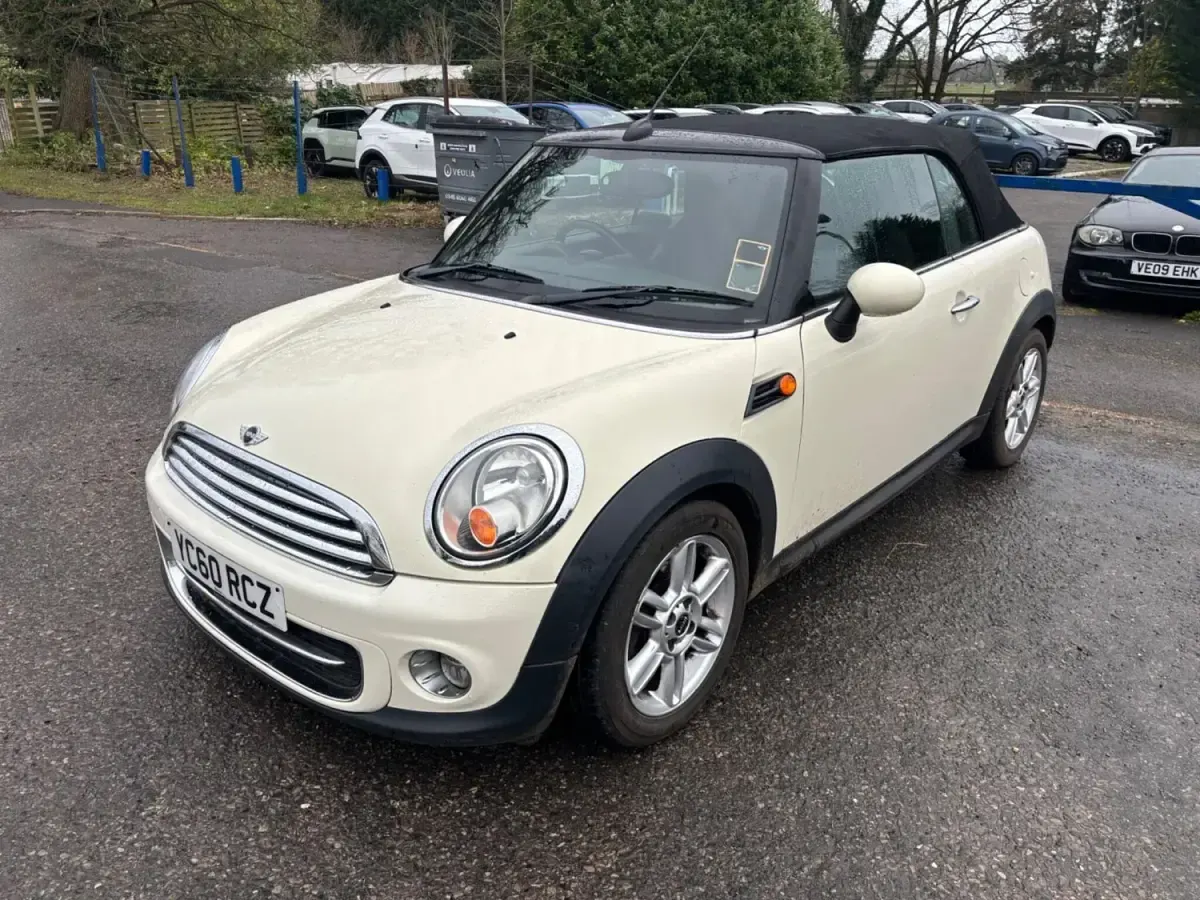 Usado Mini Cooper D Cabriolet 2011 Blanco Descapotable