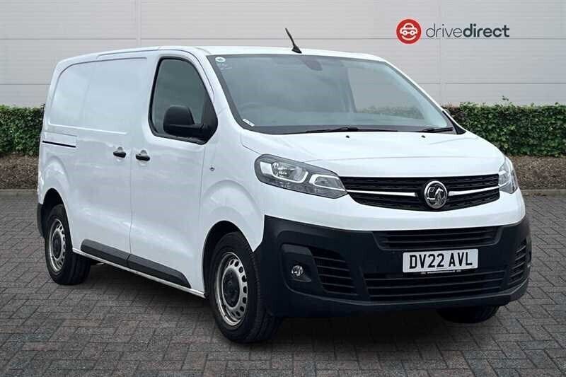 White Used 2022 Vauxhall Vivaro S Van | £10,750 (Good price) - Image 1/4