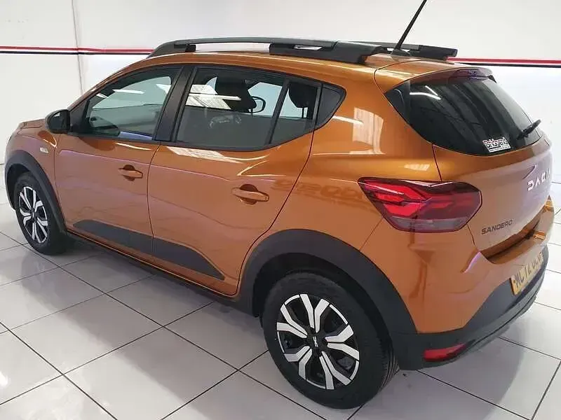 Used Dacia Sandero Journey 91 HP (66 kW) 2023 Orange Hatchback