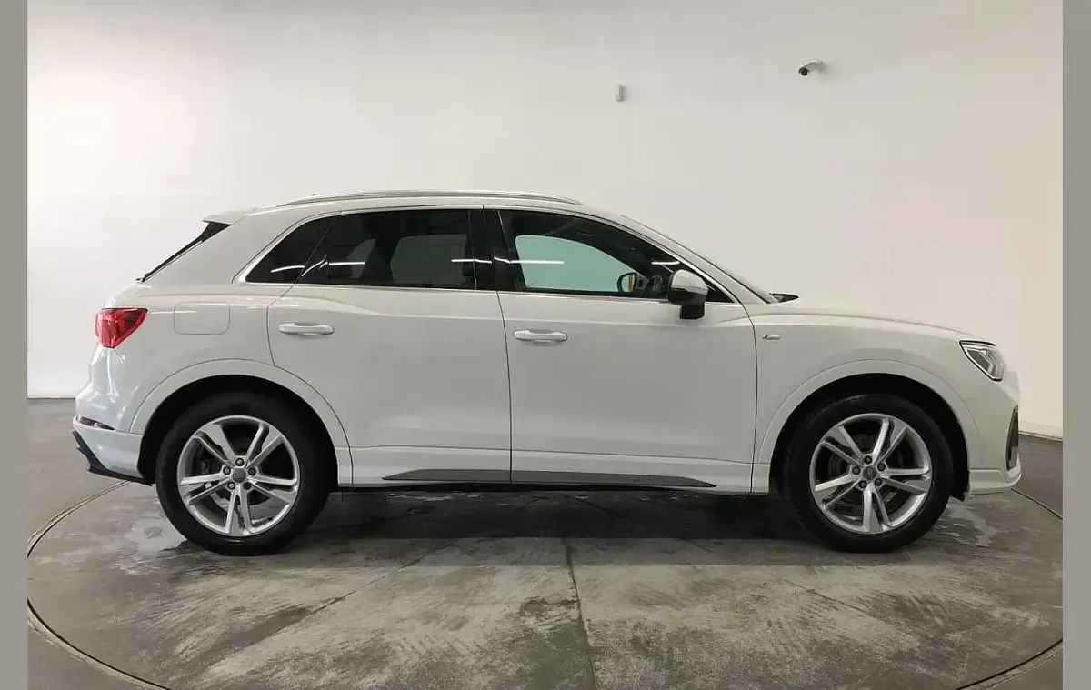 Used Audi Q3 S-Line 150 HP (110 kW) 2019 White SUV