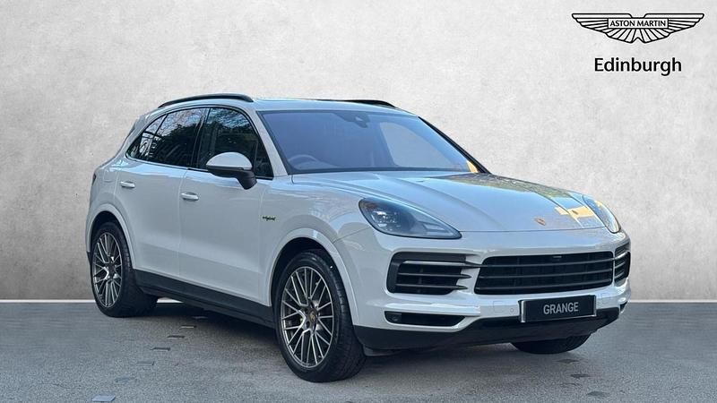 Used Porsche Cayenne Platinum Edition 462 HP (339 kW) 2023 Grey SUV