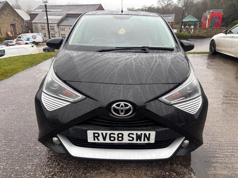 Used Toyota Aygo X-plore 2018 Black Hatchback