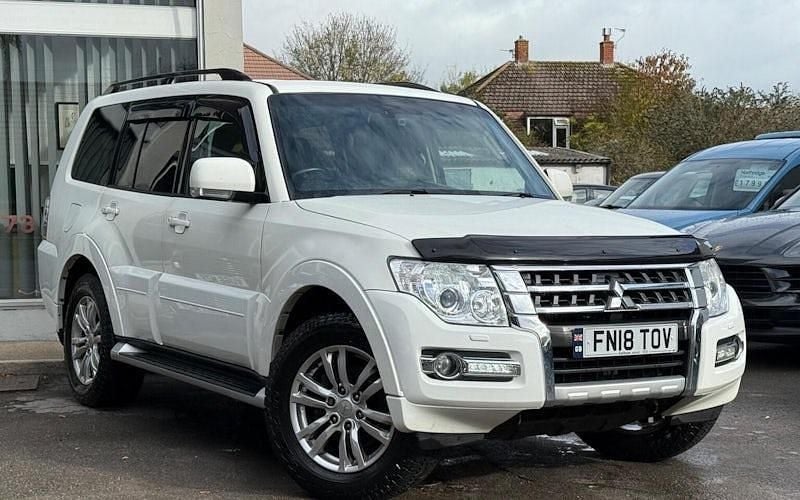 White Used 2017 Mitsubishi Shogun SUV | £21,995 (A bit pricey) - Image 1/4