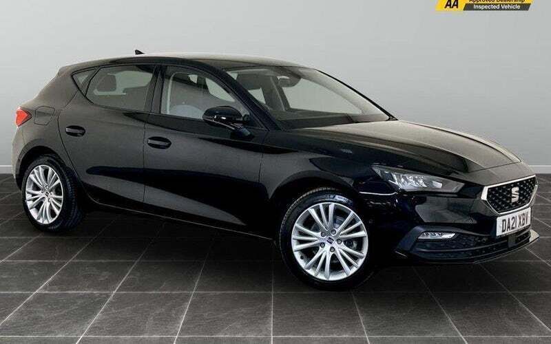 Used 2024 Seat Leon SE Dynamic Hatchback | £13,295 (Super price) - Image 1/2