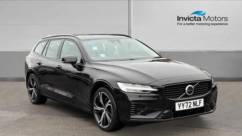 Used Volvo V60 Plus 350 HP (257 kW) 2022 Black Estate
