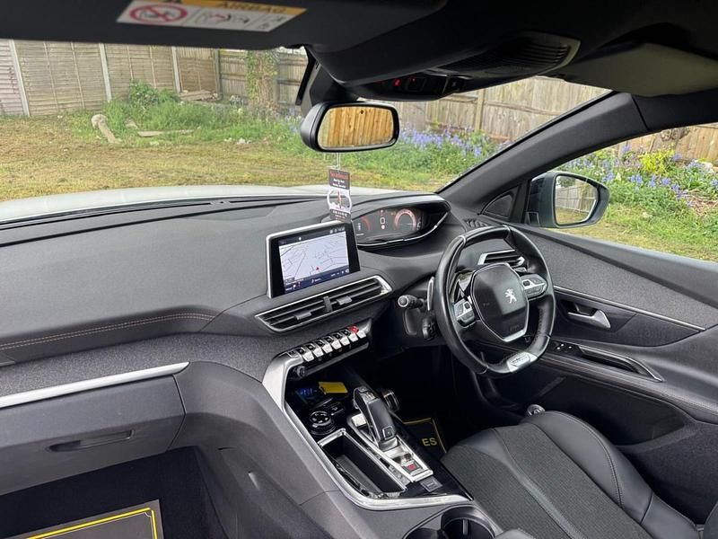 Used Peugeot 3008 GT-line 2019 White SUV