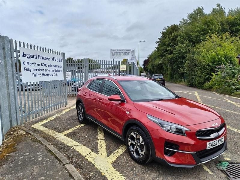 Used Kia Ceed 2022 Red Hatchback