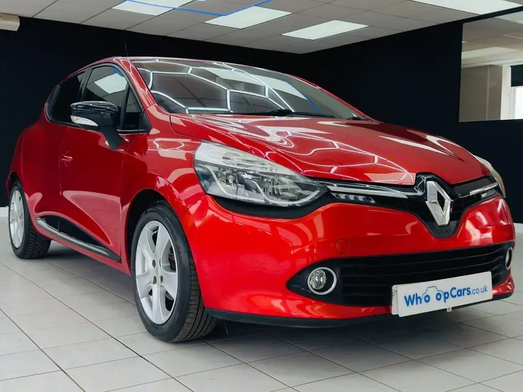 Used Renault Clio Dynamique 2015 Red Hatchback