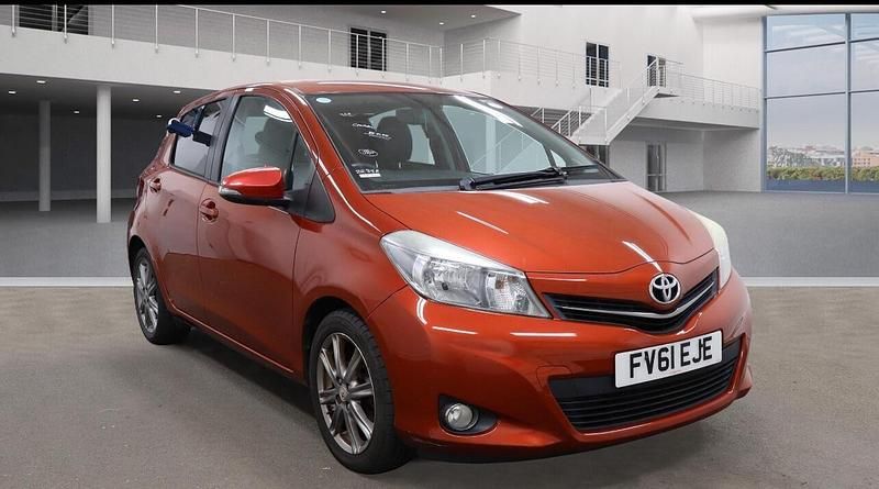 Red Used 2011 Toyota Yaris SR Hatchback | £4,595 (A bit pricey) - Image 1/4