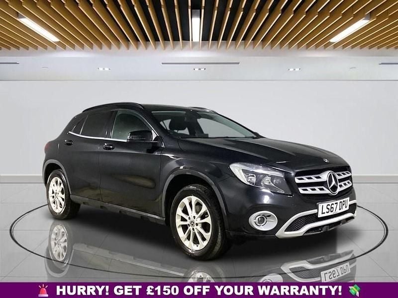 Black Used 2017 Mercedes GLA200 SE SUV | £11,249 (Good price) - Image 1/4