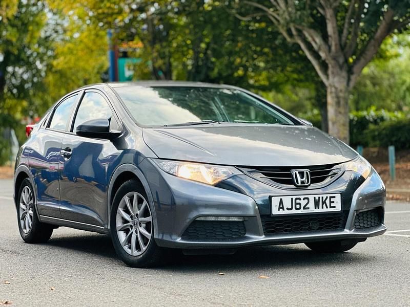 Grey Used 2013 Honda Civic SE Hatchback | £3,295 (Good price) - Image 1/4