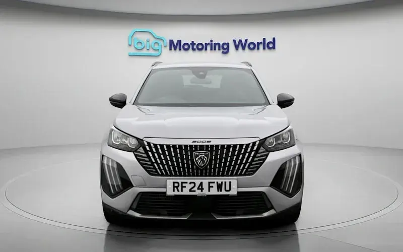 Used Peugeot 2008 Allure 131 HP (96 kW) 2024 Grey SUV