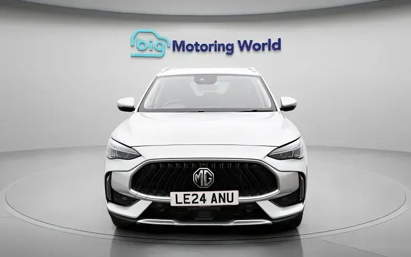 Usado MG HS Trophy 162 HP (119 kW) 2024 Prateado SUV