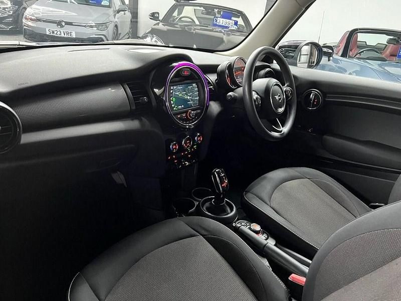 Used Mini Cooper Classic 136 HP (100 kW) 2020 Blue Hatchback