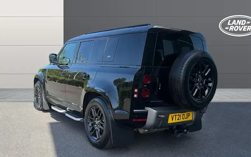 Used Land Rover Defender Dynamic 249 HP (183 kW) 2022 SUV