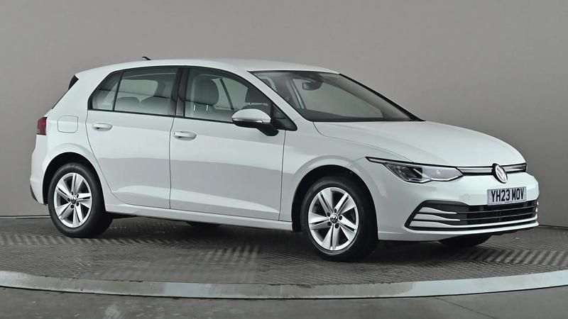 Used VW Golf VIII Life 150 HP (110 kW) 2023 White Hatchback