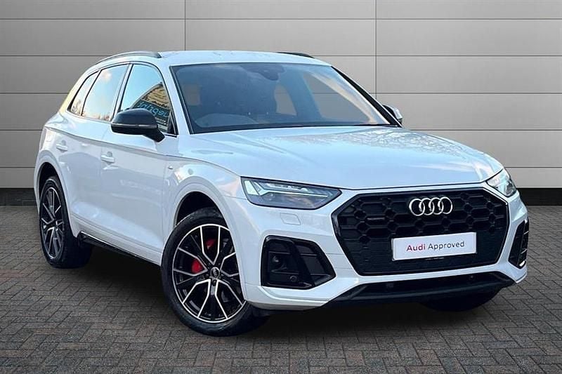 White Used 2023 Audi Q5 Advanced SUV | £34,970 (Super price) - Image 1/4