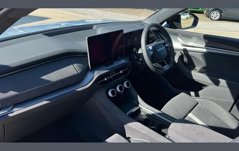 New Skoda Kodiaq SportLine 200 HP (147 kW) 2026 Silver SUV