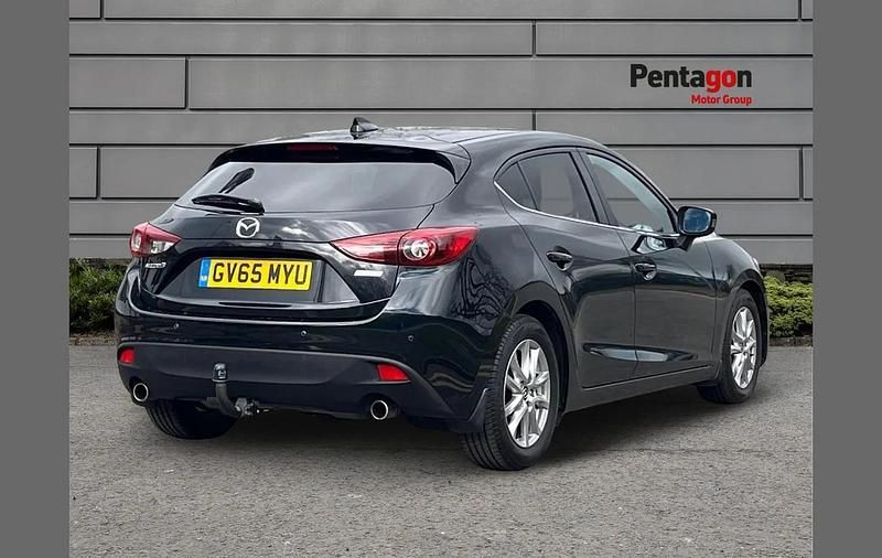 Used Mazda 3 165 HP (121 kW) 2016 Black Hatchback