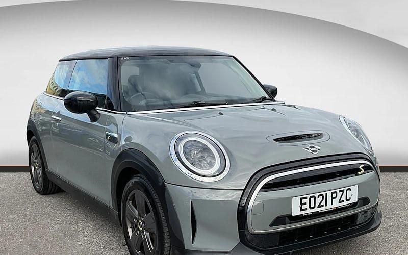 Used Mini Cooper Level 1 135 kW (184 HP) 2023 Hatchback