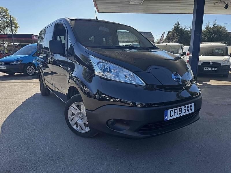 Black Used 2019 Nissan e-NV200 Acenta Van | £8,295 - Image 1/3