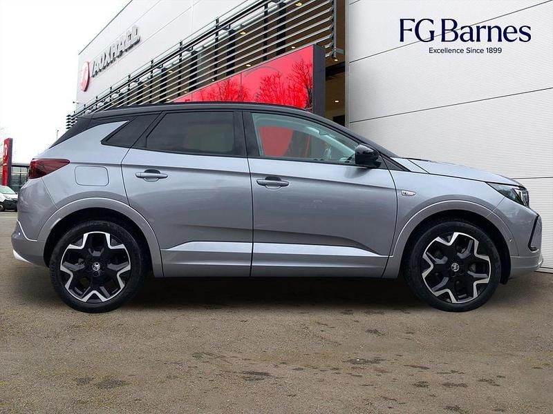 Grey Used 2023 Vauxhall Grandland X Ultimate SUV | £20,199 (A bit pricey) - Image 1/3