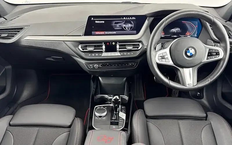 Usado BMW 128 Comfort Edition 265 CV (194 kW) 2024 Gris Utilitario