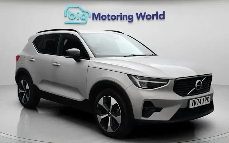 Used Volvo XC40 Plus 163 HP (119 kW) 2025 SUV