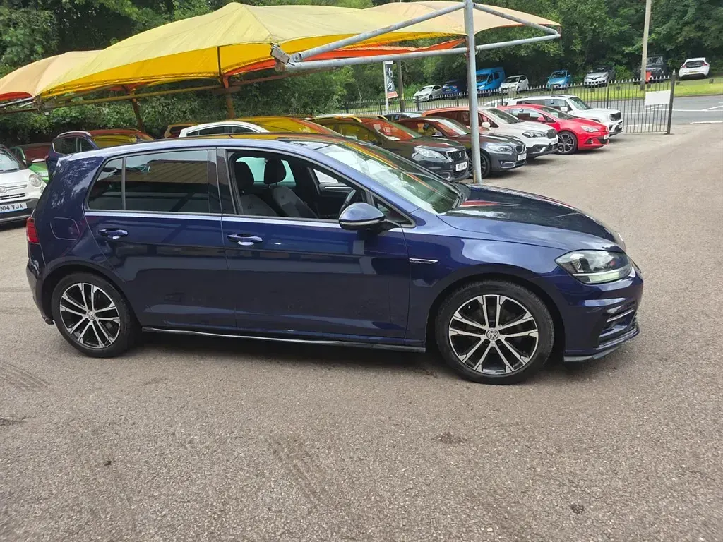 Used VW Golf VII R-line 150 HP (110 kW) 2018 Blue Hatchback