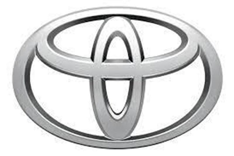 Usado Toyota Verso Trend 147 HP (108 kW) 2015 Cinzento Monovolume