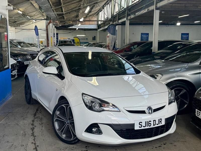 White Used 2016 Vauxhall Astra GTC Edition Hatchback | £7,250 (Fair price) - Image 1/3
