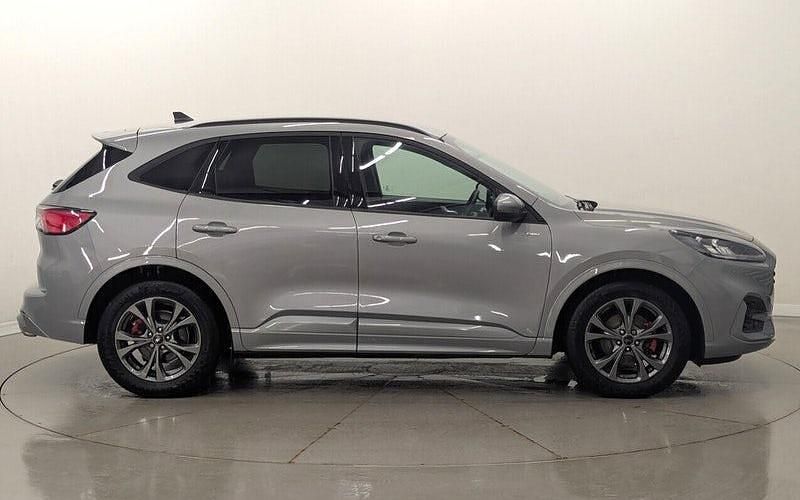Used Ford Kuga ST-Line 150 HP (110 kW) 2023 Silver SUV