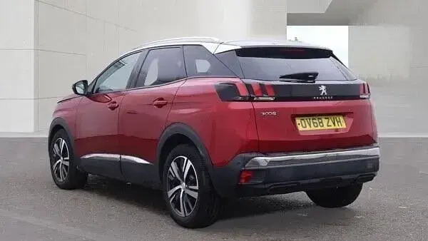 Used Peugeot 3008 Allure 130 HP (95 kW) 2019 Red SUV