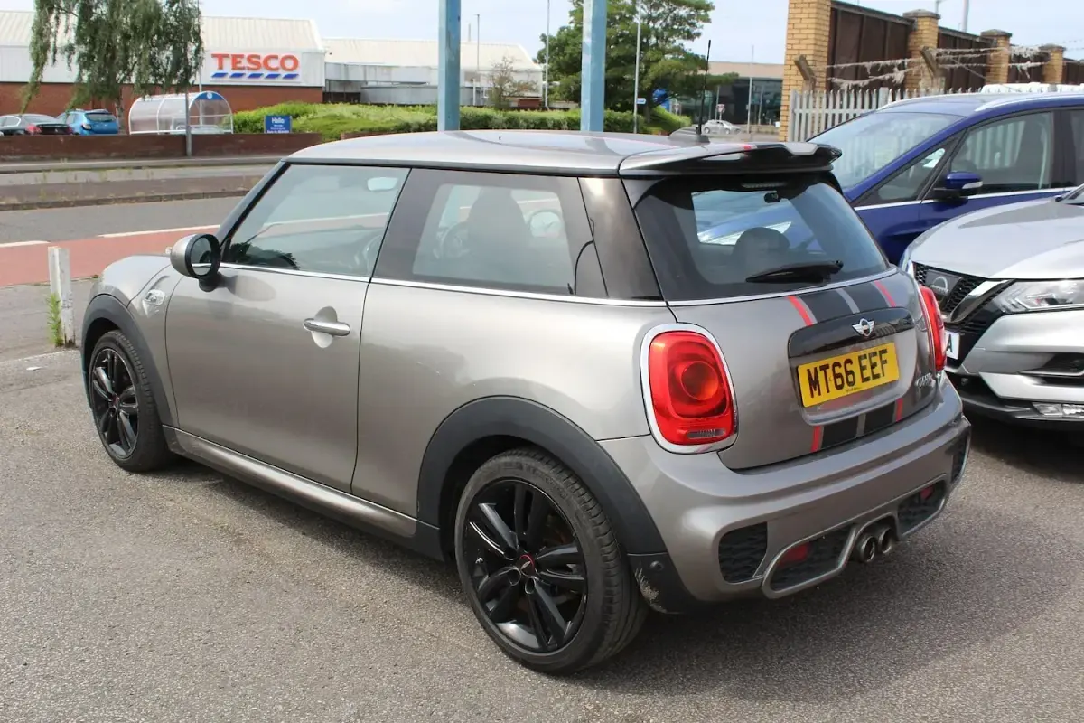 Used Mini Cooper S Hatch 192 HP (141 kW) 2016 Silver Hatchback