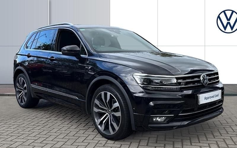 Black Used 2020 VW Tiguan R-line SUV | £24,595 (Fair price) - Image 1/4