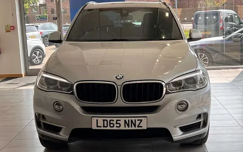 Käytetty BMW X5 Shadowline 258 HP (189 kW) 2018 Katumaasturi