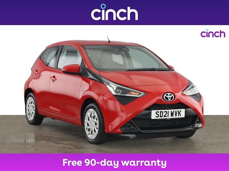 Red Used 2021 Toyota Aygo X-play Hatchback | £8,749 (Fair price) - Image 1/3
