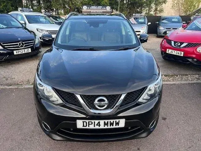 Used Nissan Qashqai Tekna 115 HP (84 kW) 2014 Black SUV