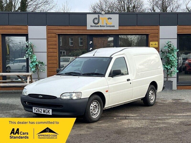 White Used 2001 Ford Escort Van | £4,995 - Image 1/2