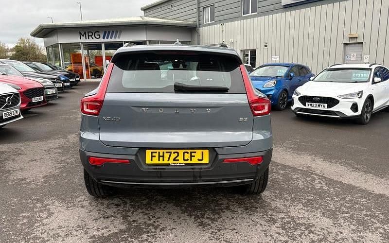 Begagnad Volvo XC40 Plus 163 HK (119 kW) 2026 SUV